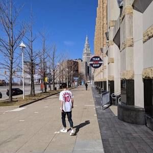 Meet your Posher, Ethan